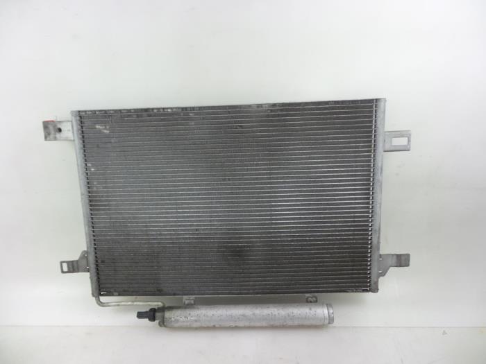 Air conditioning radiator from a Mercedes-Benz A (W169) 1.5 A-150 3-Drs. 2005