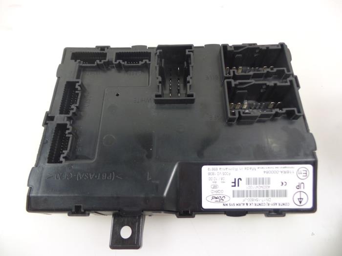 Injection computer from a Ford Fiesta 6 (JA8) 1.0 EcoBoost 12V 100 2016