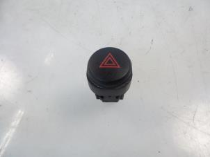 Used Panic lighting switch Nissan NV 200 (M20M) 1.5 dCi 90 Price € 12,10 Inclusive VAT offered by Autobedrijf Broekhuis B.V.
