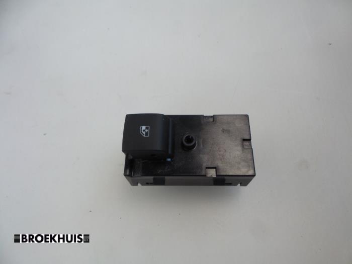Electric window switch from a Opel Astra K 1.6 CDTI 110 16V 2016
