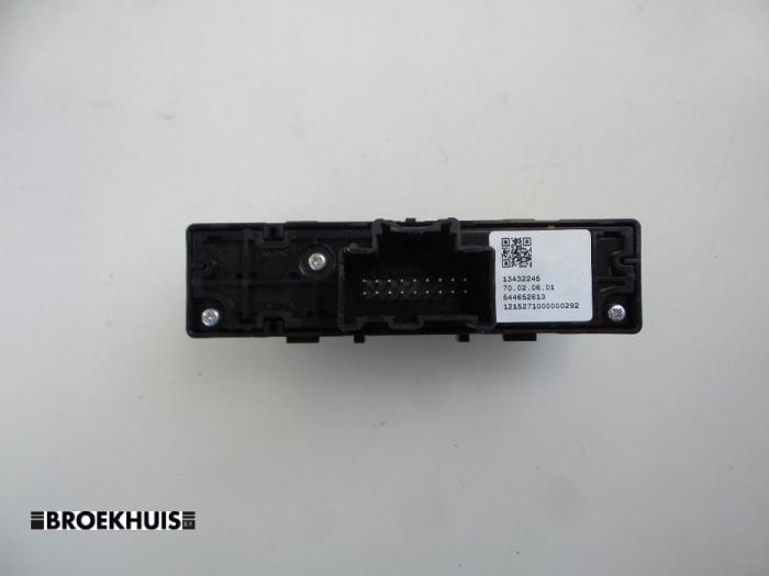 ESP switch from a Opel Astra K 1.6 CDTI 110 16V 2016
