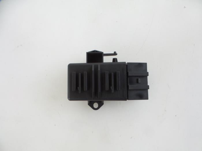 Usagé Module (divers) Volkswagen Touareg (7PA/PH) 3.0 TDI V6 24V BlueMotion Technology DPF Prix € 75,00 Règlement à la marge proposé par Autobedrijf Broekhuis B.V.