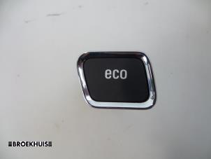 Used Switch Opel Insignia Sports Tourer 2.0 CDTI 16V 130 ecoFLEX Price € 10,00 Margin scheme offered by Autobedrijf Broekhuis B.V.