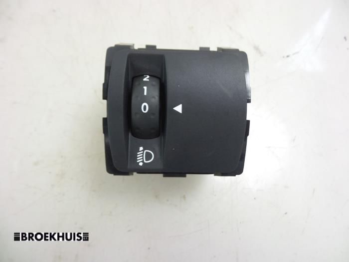 AIH headlight switch from a Renault Twingo III (AH) 1.0 SCe 70 12V 2016