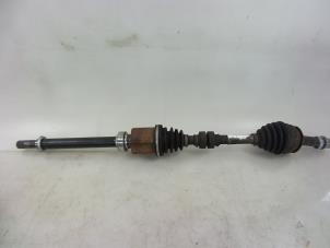Used Front drive shaft, right Renault Kadjar (RFEH) 1.2 Energy TCE 130 Price € 100,00 Margin scheme offered by Autobedrijf Broekhuis B.V.
