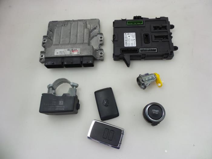 Injection computer Renault Kadjar 1.2 Energy TCE 130 237106288R H5F408