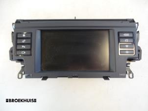 Used Display Multi Media control unit Landrover Discovery Sport (LC) 2.0 TD4 180 16V Price € 450,00 Margin scheme offered by Autobedrijf Broekhuis B.V.