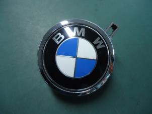 Używane Mechanizm zamka tylnej klapy BMW 1 serie (E81) 120i 16V Cena € 25,00 Procedura marży oferowane przez Autobedrijf Broekhuis B.V.
