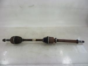 Used Front drive shaft, right Renault Scénic III (JZ) 1.4 16V TCe 130 Price € 25,00 Margin scheme offered by Autobedrijf Broekhuis B.V.