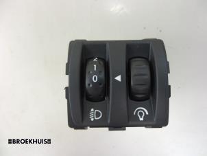 Used AIH headlight switch Renault Scénic III (JZ) 1.4 16V TCe 130 Price € 10,00 Margin scheme offered by Autobedrijf Broekhuis B.V.
