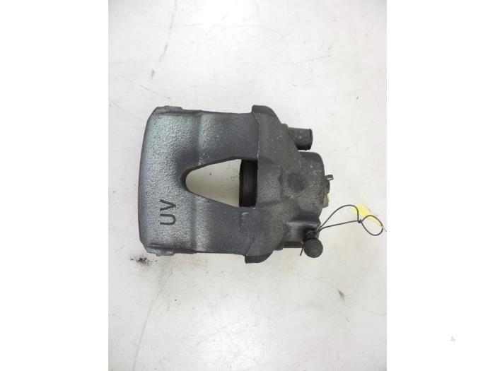 Gebrauchte Bremszange links vorne Volkswagen Up! (121) 1.0 12V 60 Preis € 15,00 Margenregelung angeboten von Autobedrijf Broekhuis B.V.