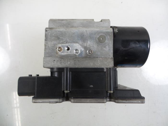 Usagé Bloc ABS Alfa Romeo 159 Sportwagon (939BX) 1.9 JTDm Prix € 30,00 Règlement à la marge proposé par Autobedrijf Broekhuis B.V.