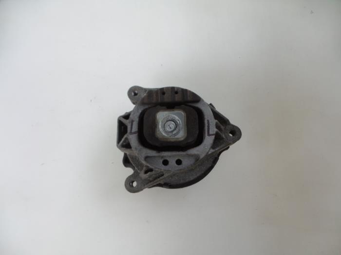 Gebrauchte Motorlager BMW 1 serie (F20) 118d 2.0 16V Preis € 15,00 Margenregelung angeboten von Autobedrijf Broekhuis B.V.