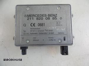 Usados Amplificador de antena Mercedes E (W211) 2.2 E-200 CDI 16V Precio € 15,00 Norma de margen ofrecido por Autobedrijf Broekhuis B.V.