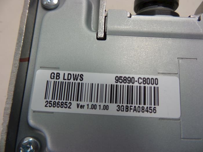 Front camera from a Hyundai i20 (GBB) 1.0 T-GDI 100 12V 2016