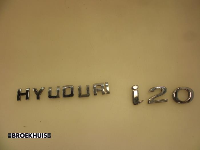 Emblem Hyundai i20 1.0 T-GDI 100 12V - Autobedrijf Broekhuis B.V.