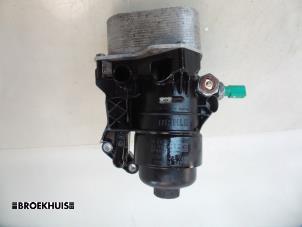 Usagé Boîtier filtre à huile Audi A3 Sportback (8VA/8VF) 1.6 TDI Ultra 16V Prix € 50,00 Règlement à la marge proposé par Autobedrijf Broekhuis B.V.