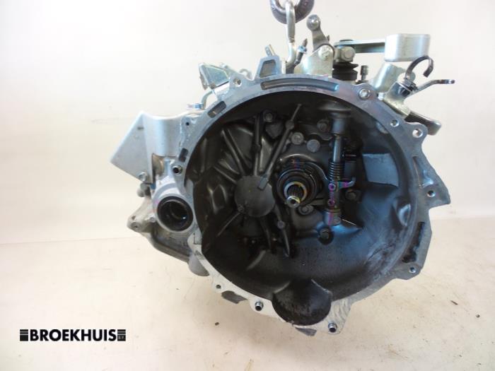 Usagé Boîte de vitesse Mitsubishi Space Star (A0) 1.0 12V Prix sur demande proposé par Autobedrijf Broekhuis B.V.