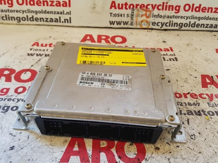 Engine management computer Mercedes C Combi 2.2 C200CDI 16V