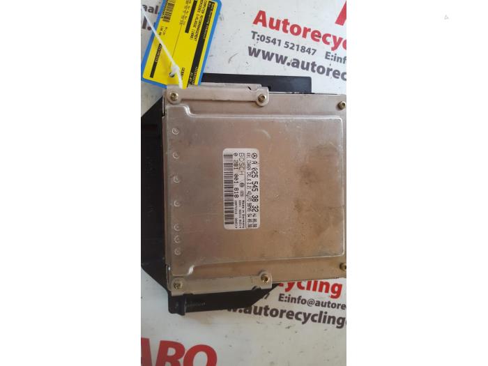 Engine management computer Mercedes C Combi 2.2 C200CDI 16V