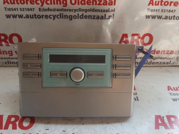 Heater control panel Toyota Corolla Verso 2.0 D-4D 16V - 559020F010B