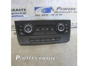 Używane Panel climatronic BMW 3 serie (E90) 316d 16V Cena € 75,00 Procedura marży oferowane przez Pijffers B.V. Raalte