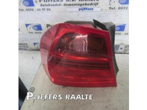 Used Taillight, left BMW 3 serie (E90) 316d 16V Price € 25,00 Margin scheme offered by Pijffers B.V. Raalte