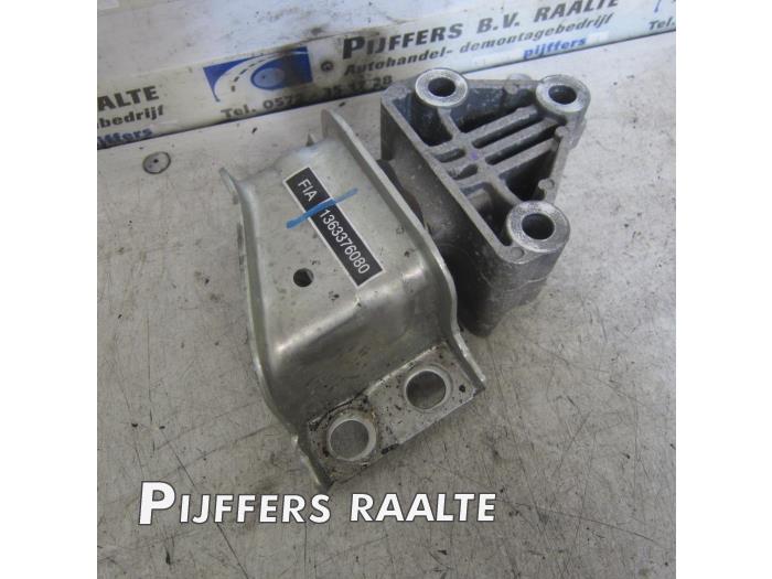 Used Engine mount Fiat Ducato (250) 2.3 D 150 Multijet Price € 75,00 Margin scheme offered by Pijffers B.V. Raalte