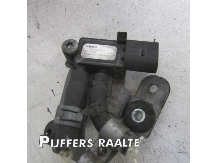 Used Particulate filter sensor Volkswagen Caddy III (2KA,2KH,2CA,2CH) 1.9 TDI Price € 25,00 Margin scheme offered by Pijffers B.V. Raalte
