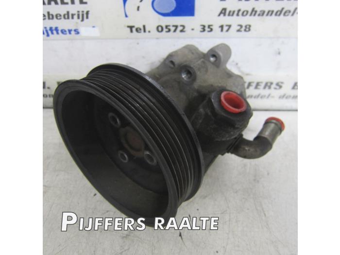 Usagé Pompe de direction Seat Arosa (6H1) 1.0 MPi Prix € 45,00 Règlement à la marge proposé par Pijffers B.V. Raalte