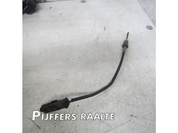 Usagé Sensor température d’échappement Peugeot Partner (GC/GF/GG/GJ/GK) 1.6 HDI 90 16V Prix € 35,00 Règlement à la marge proposé par Pijffers B.V. Raalte