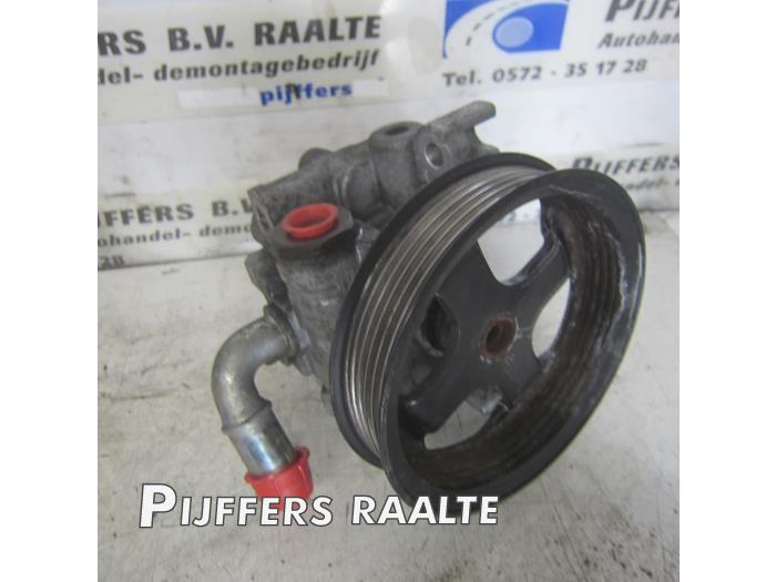 Usagé Pompe de direction Ford Transit Connect 1.8 TDCi 90 DPF Prix € 50,00 Règlement à la marge proposé par Pijffers B.V. Raalte