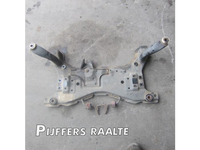 Subframe Ford Focus 2 Wagon, 2004 / 2012 1.6 16V, Combi/o, Petrol, 1.596cc, 74kW (101pk), FWD, SHDA, 2004-11 / 2008-02 (Used)