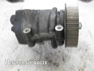 Used Mechanical fuel pump Renault Megane Price € 120,00 Margin scheme offered by Pijffers B.V. Raalte
