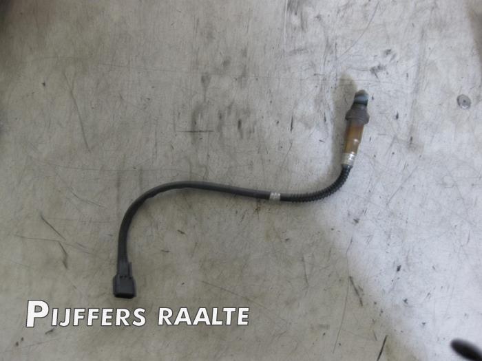Sonde lambda Renault Captur I (2R), 2013 0.9 Energy TCE 12V, SUV, Essence, 898cc, 66kW (90pk), FWD, H4B400; H4BA4, 2013-06, 2R5A; 2RDA; 2REA; 2RFA; 2RGA; 2RHA (Occasion)