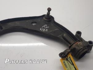 Usagé Bras de suspension avant droit Mini Mini (R56) 1.6 16V Cooper Prix € 45,00 Règlement à la marge proposé par Pijffers B.V. Raalte