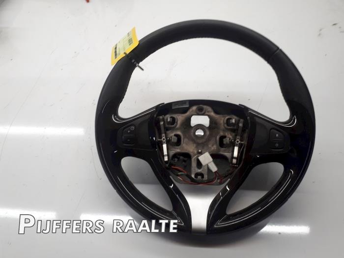 Steering wheel from a Renault Clio IV Estate/Grandtour (7R) 0.9 Energy TCE 12V 2015