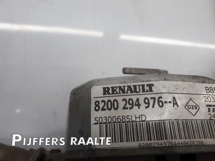 Elektryczne wspomaganie kierownicy z Renault Clio III (BR/CR) 1.2 16V 65 2006