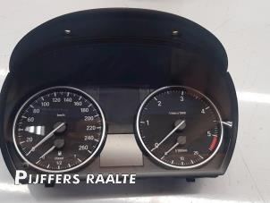 Używane Licznik kilometrów KM BMW 3 serie Touring (E91) 320d 16V Cena € 70,00 Procedura marży oferowane przez Pijffers B.V. Raalte