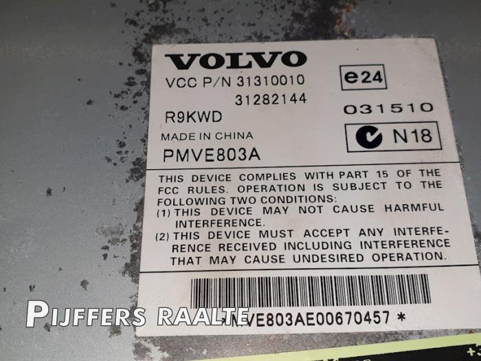 Radio amplifier from a Volvo V70 (BW) 2.5 T 20V 2010