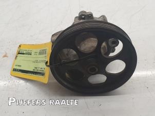 Gebrauchte Lenkkraftverstärker Pumpe Opel Vivaro 1.9 DTI 16V Preis € 45,00 Margenregelung angeboten von Pijffers B.V. Raalte