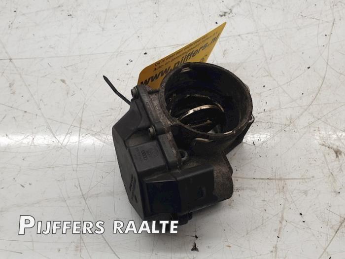 Gebrauchte Drosselklappengehäuse Volkswagen Transporter T5 1.9 TDi Preis € 35,00 Margenregelung angeboten von Pijffers B.V. Raalte