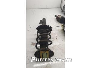 Used Front shock absorber rod, right Volvo V60 I (FW/GW) 2.4 D6 20V Plug-in Hybrid AWD Price € 75,00 Margin scheme offered by Pijffers B.V. Raalte