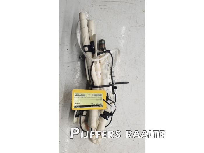 Używane Kurtyna prawa Ford Focus 3 Wagon 1.0 Ti-VCT EcoBoost 12V 125 Cena € 80,00 Procedura marży oferowane przez Pijffers B.V. Raalte