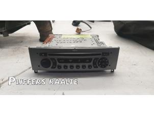 Gebrauchte Radio CD Spieler Peugeot 308 (4A/C) 1.6 VTI 16V Preis € 50,00 Margenregelung angeboten von Pijffers B.V. Raalte