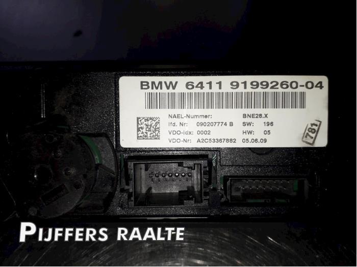 Klimatpanel från en BMW 3 serie Touring (E91) 325i 24V 2009