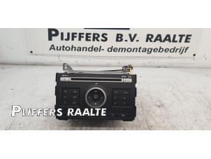 Używane Radioodtwarzacz CD Kia Cee'd Sporty Wagon (EDF) 1.6 16V Cena € 75,00 Procedura marży oferowane przez Pijffers B.V. Raalte