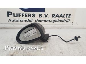Używane Lusterko zewnetrzne lewe Opel Corsa D 1.3 CDTi 16V ecoFLEX Cena € 35,00 Procedura marży oferowane przez Pijffers B.V. Raalte