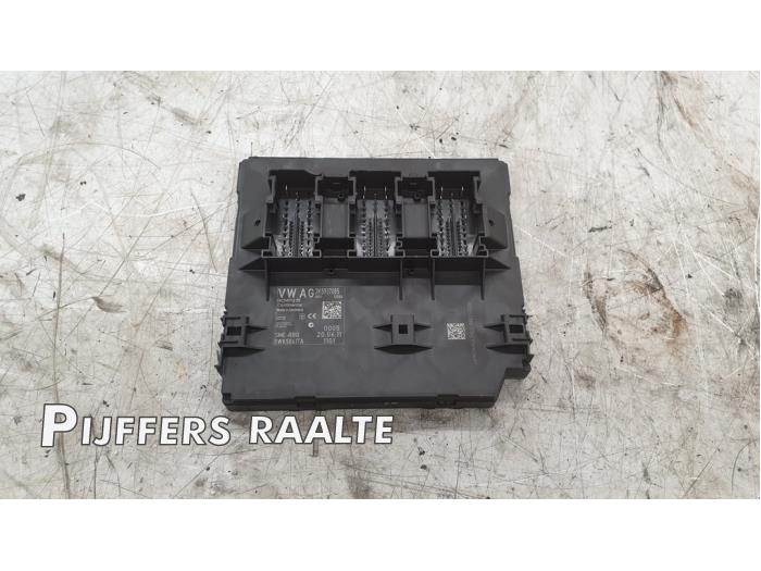 Używane Sterownik Body Control Volkswagen Caddy III (2KA,2KH,2CA,2CH) 1.6 TDI 16V Cena € 75,00 Procedura marży oferowane przez Pijffers B.V. Raalte
