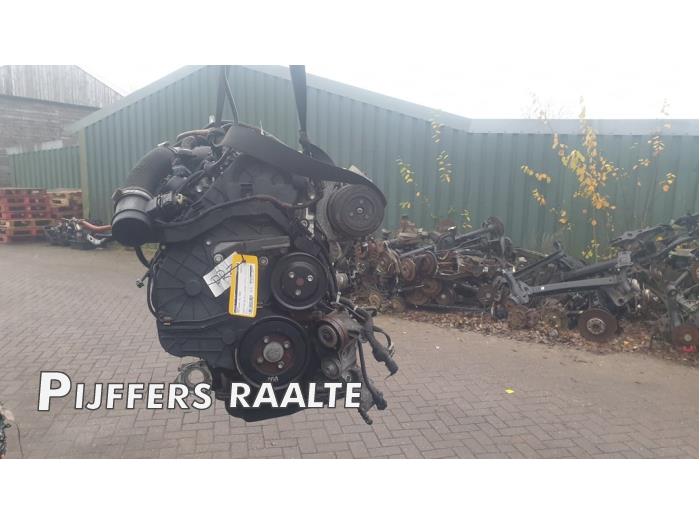 Engine from a Opel Astra H (L70) 1.7 CDTi 16V 2005